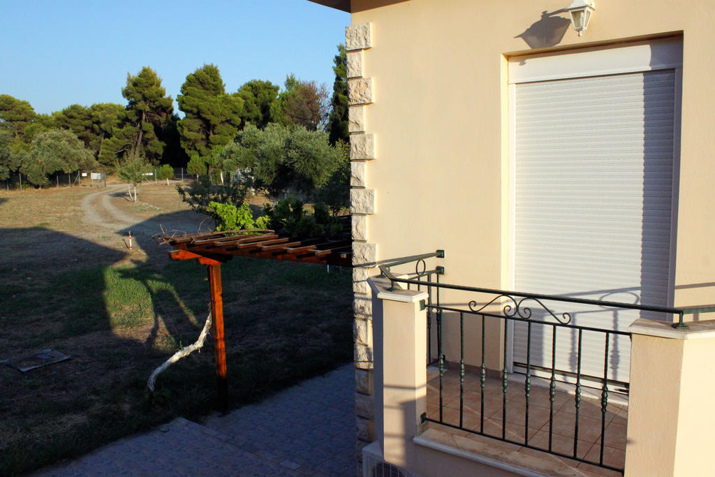 Sungate Beach Rovies Quarto foto