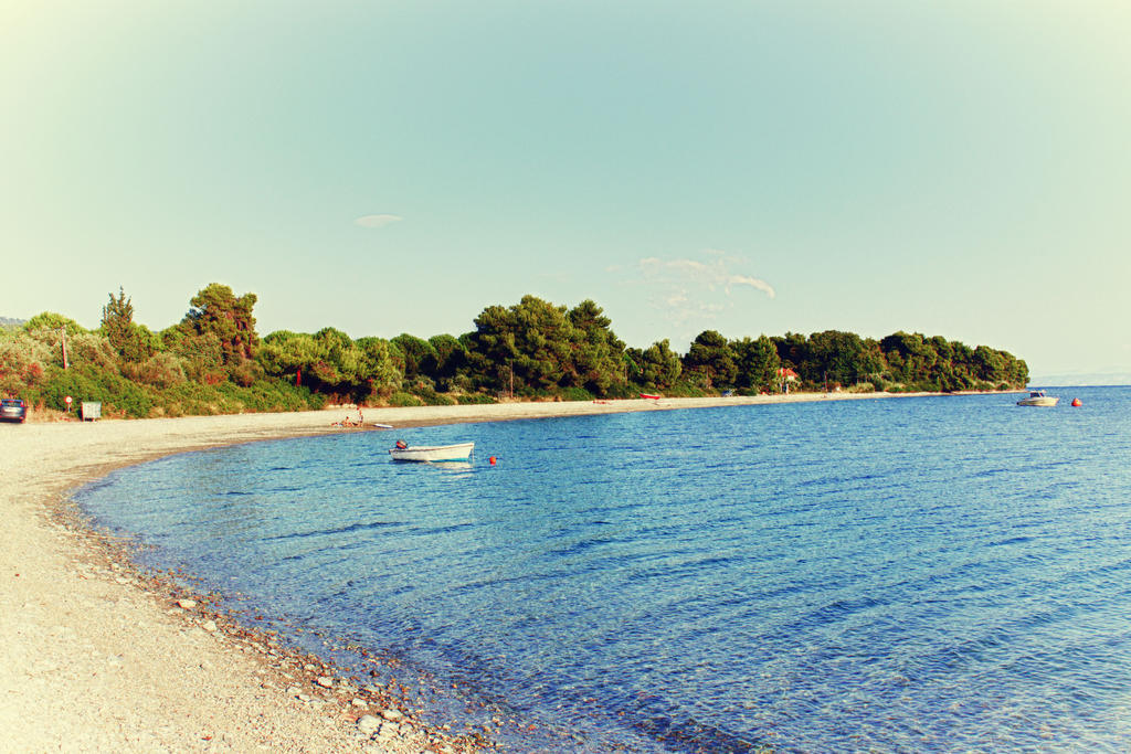 Sungate Beach Rovies Quarto foto